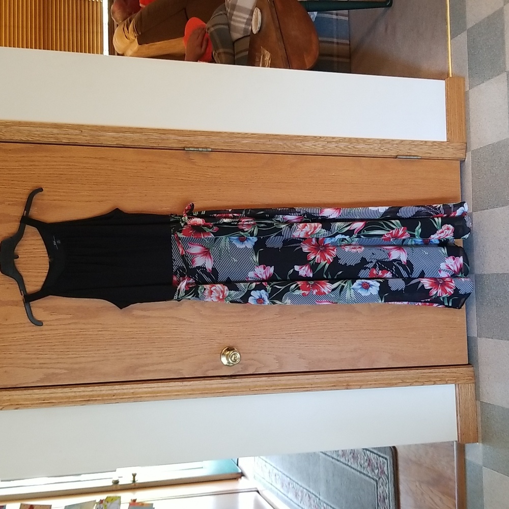 R&K Studio dress sz 12 EUC
